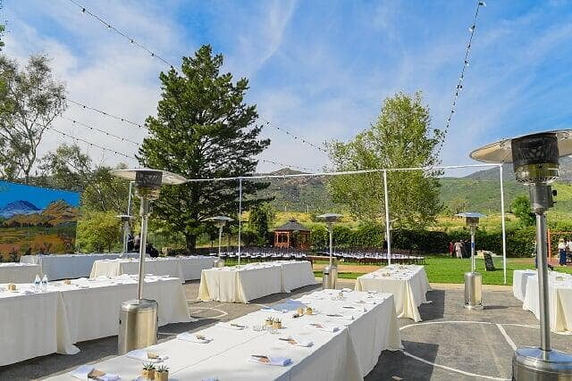 Outdoor Table Seating